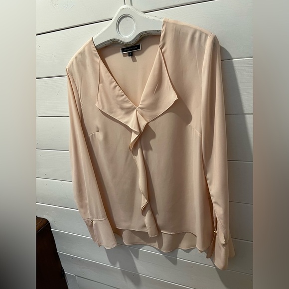🩷MELANIE LYNE Pale Salmon Ruffle Blouse – Size 12 - Picture 4 of 9